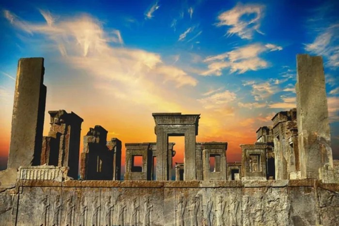 شیراز در زمستان؛ کدام شهر ایران برای سفر سرد سال دیدنی‌تر است؟